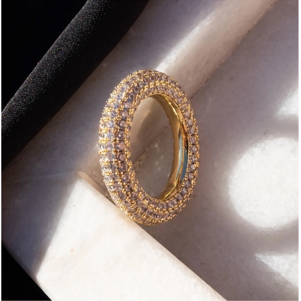LUV AJ pave ring